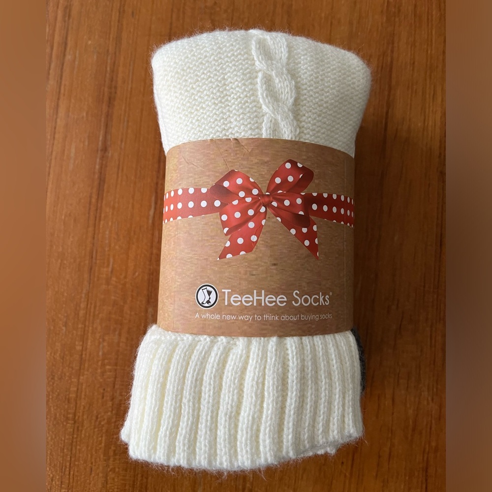 Women’s Tee Hee Socks Size 9-11